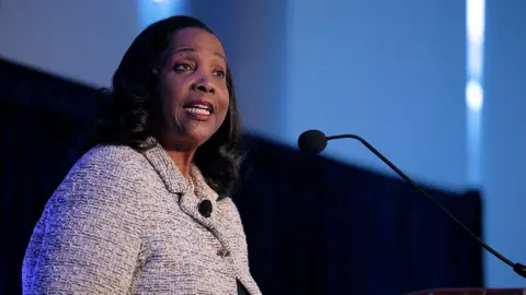 Supreme Court Questions Trump's Authority to Fire Federal Reserve Governor Lisa Cook