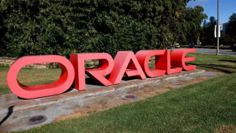 Oracle's Earnings Fall Short, Sparking AI Bubble Concerns