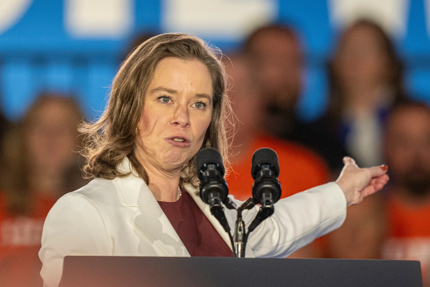 Debate Erupts Over Immigration Enforcement Policy in Wisconsin