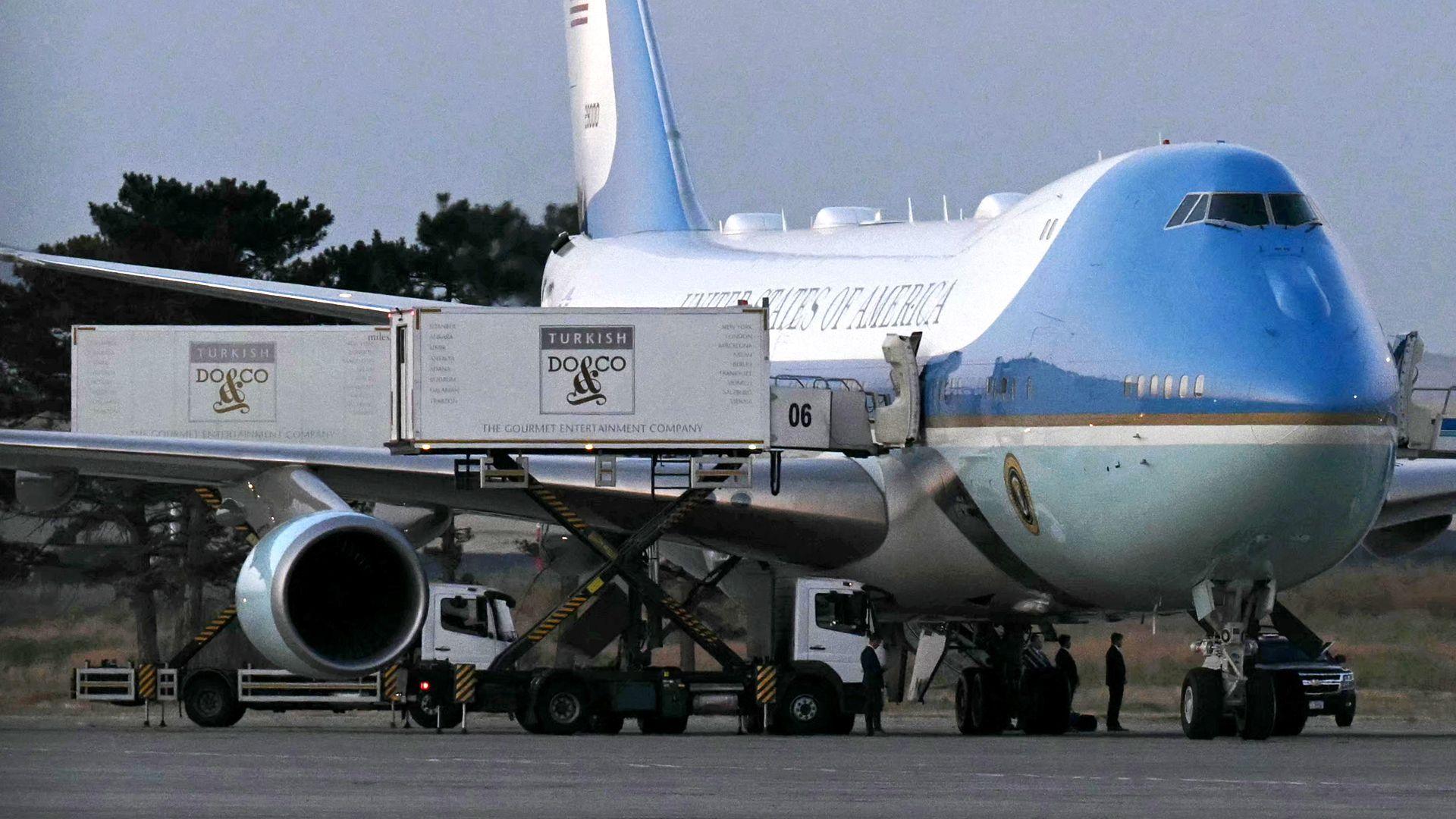 Secret Service’s ‘Shell Game’: How Trump was Switched to a C‑32A in Turkey