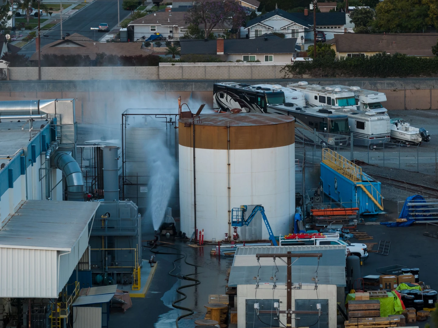 Chemical Leak at GKN Aerospace Tank Triggers Mass Evacuation of 50k Residents in Garden Grove