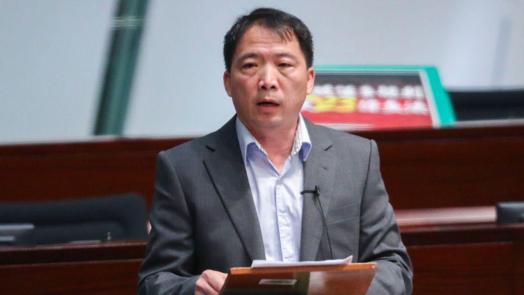 Former Hong Kong opposition leader Wu Chi‑Wai granted six‑month stay in the UK after Heathrow detainment