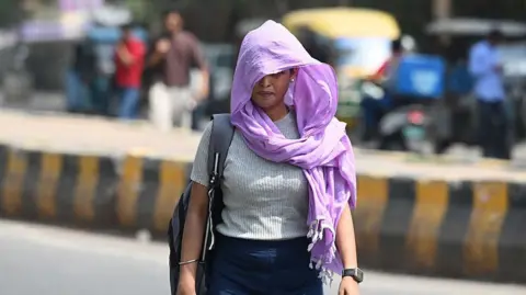 North India Faces Intense Heatwaves as Temperatures Soar Past 40°C