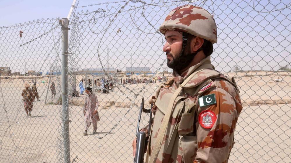 Afghan Taliban launch strikes on border with Pakistan, raising tensions