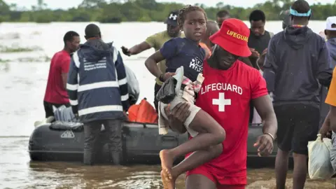 Devastating Floods in Mozambique Displace Thousands