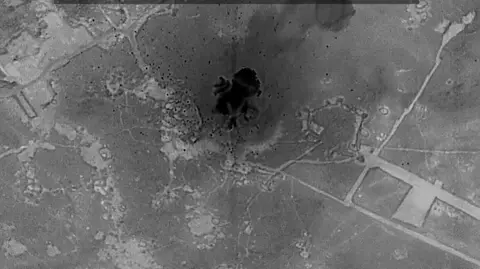 US Military Launches Major Strikes Against Islamic State in Syria