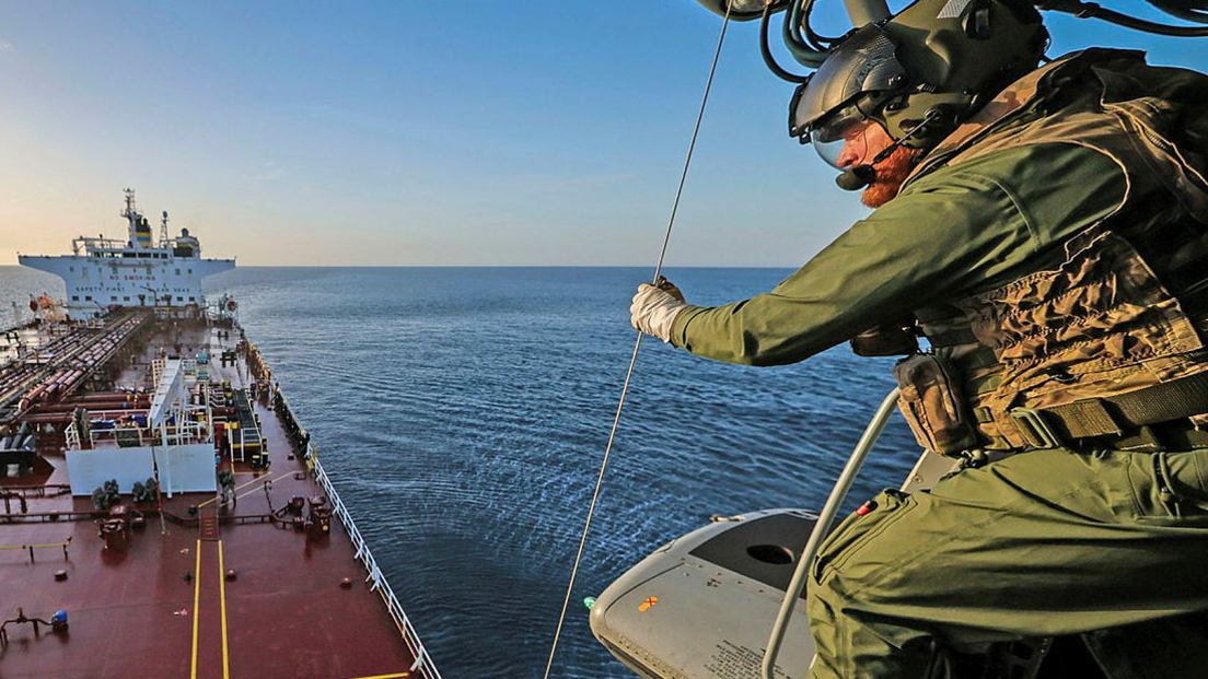 UK Seizes Russian Shadow‑Fleet Tanker Amid Putin Threats