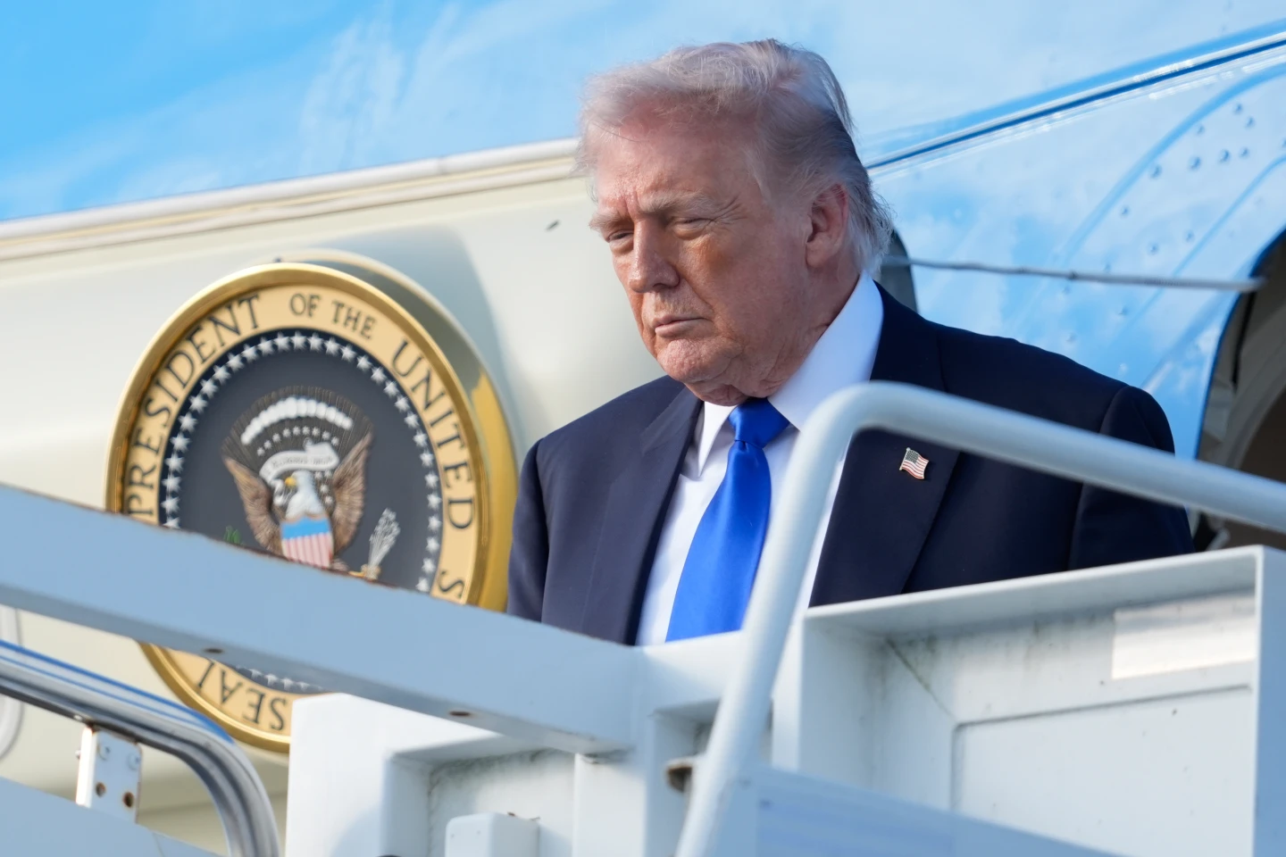 Trump's Debut at White House Correspondents' Dinner Sparks Debate on Press Relations