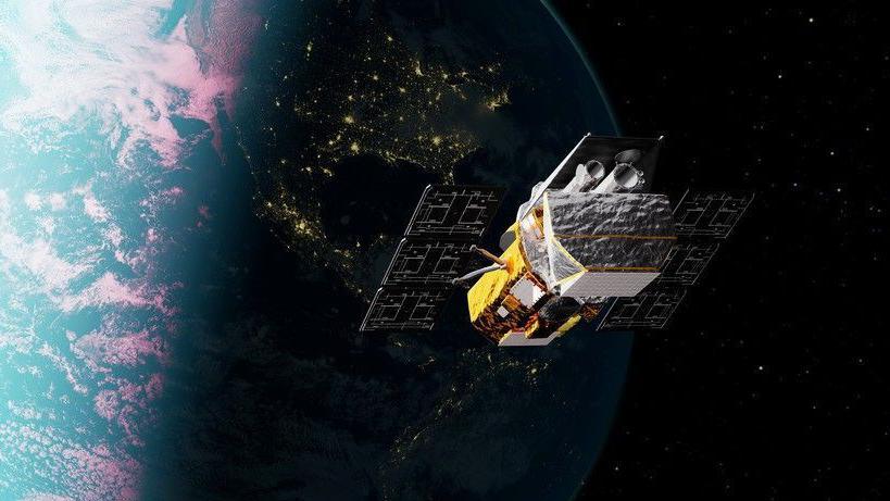 NASA launches rescue mission to save falling Swift telescope