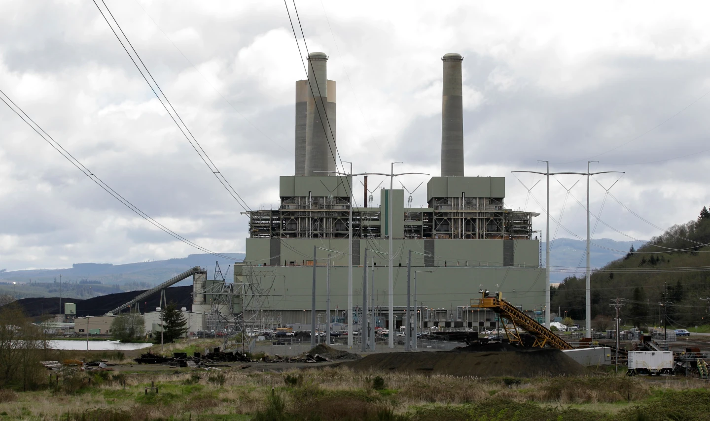 Trump Announces $700 Million Plan to Revive U.S. Coal Industry