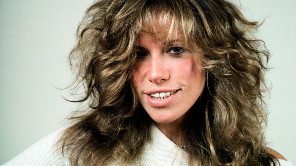 Carly Simon Battles Parkinson’s While Crafting New Album