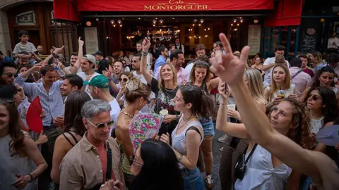 France bars alcohol at Fête de la Musique amid record heatwave