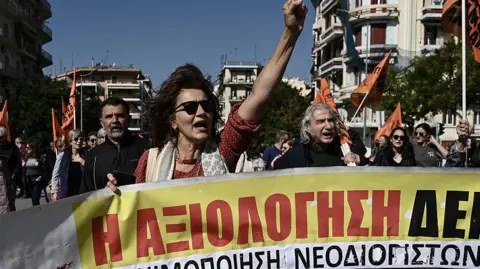 Controversial Labour Law Passed in Greece Permitting 13-Hour Workdays
