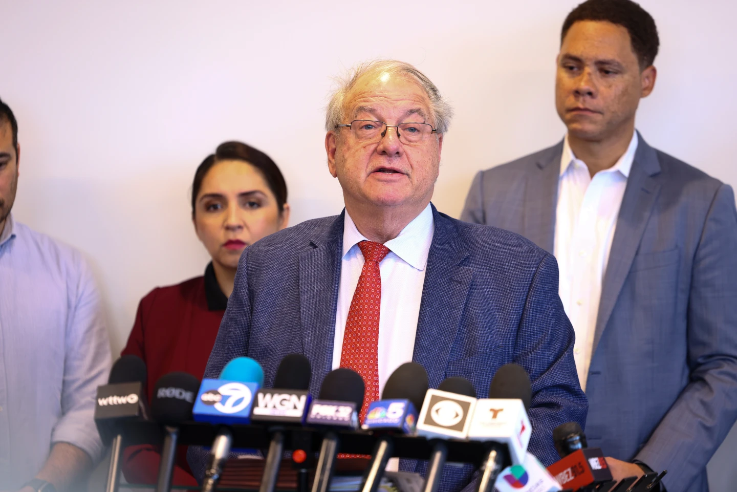 Chicago Man Released on Bond to Support Daughter Battling Cancer