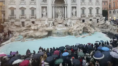 New Fee for Trevi Fountain: Tourists Will Pay to Get Close
