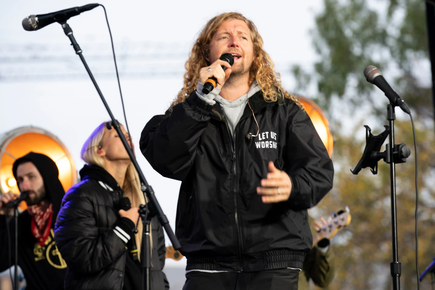 Sean Feucht's Rise Sparks Controversy Over Financial Management and Accountability