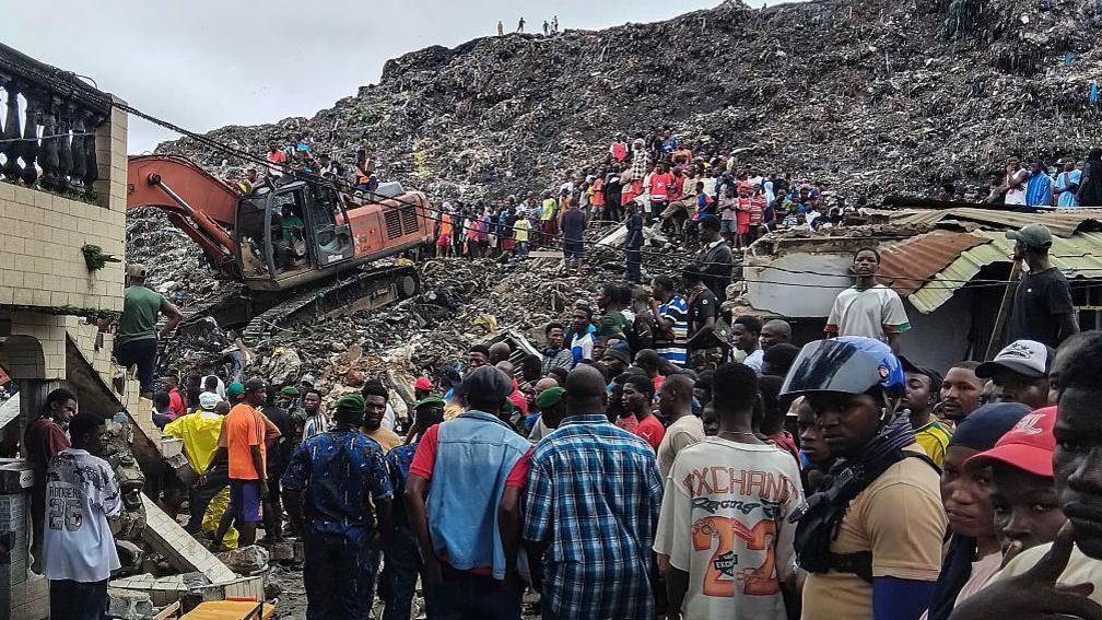 30 Killed as Rubbish Mound Collapses in Conakry’s Landfill