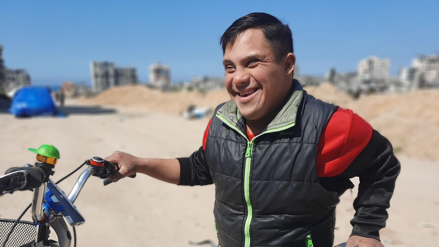Gaza Families Search for Missing Loved Ones Amid War