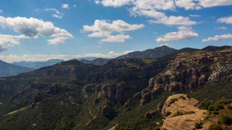 British Paraglider Dies in Accident Near Tremp, Catalonia