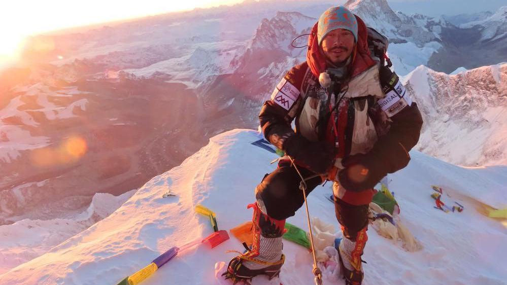 Trailblazers Lost: Six Nepalese Guides, Including Record‑Climber Nirmal Purja, Killed in Broad Peak Avalanche