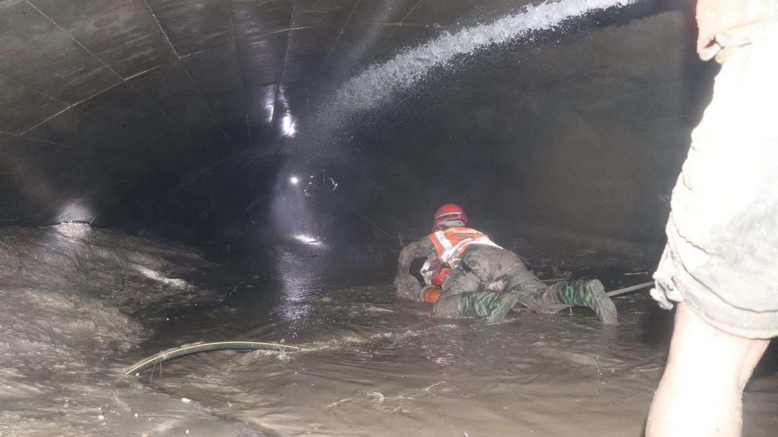 Hope in the Halls: Nepal Rescuers Pull Two from Flood‑Damaged Hydropower Tunnel