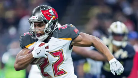 Tragic Death of Former NFL Star Doug Martin in California Police Custody