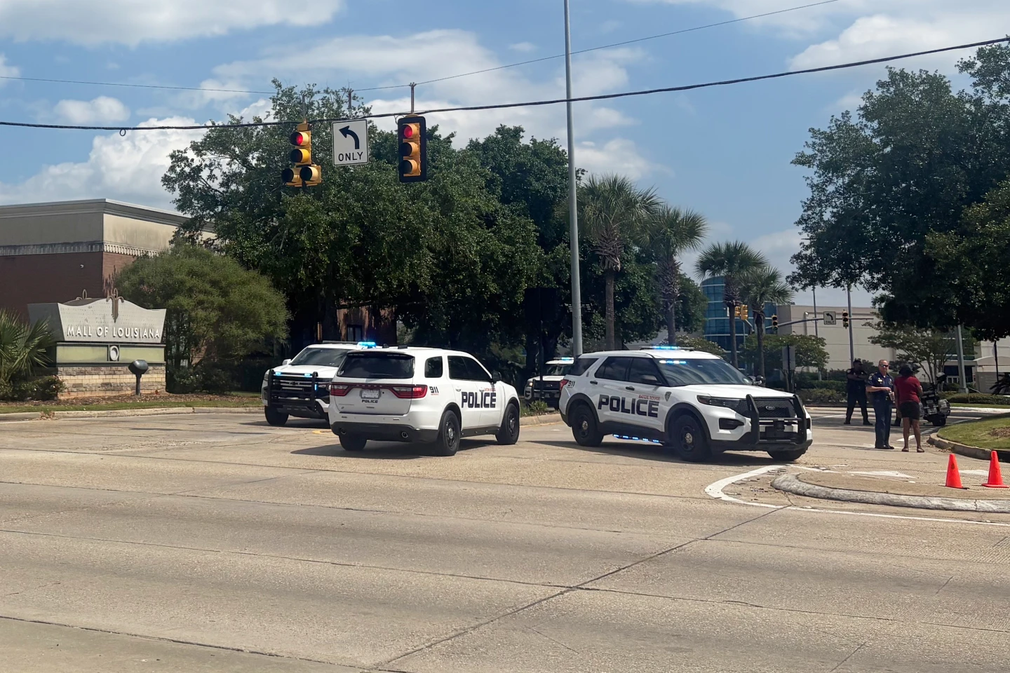 Shooting at Baton Rouge Mall Injures Ten