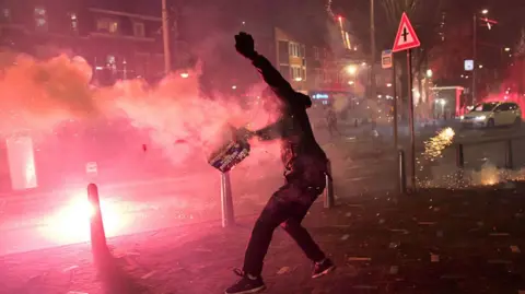 Unprecedented Violence Marks New Year Celebrations in the Netherlands