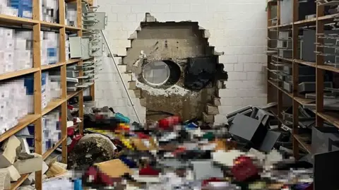 Daring Heist in Gelsenkirchen: Thieves Drill into Bank Vault, Stealing €30 Million