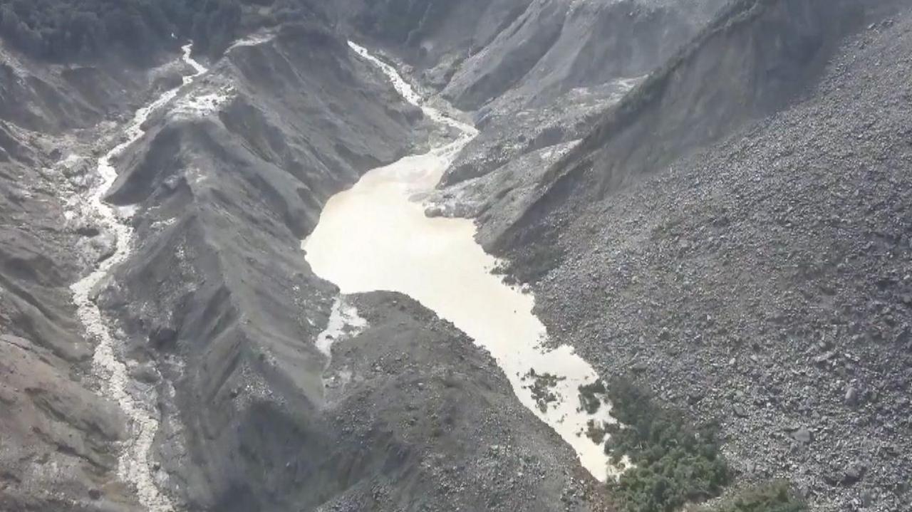 China Warns of Possible Second Flood After Lake Breaches at Nepal‑Tibet Border