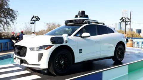 Waymo Halts Robotaxi Operations in Five U.S. Cities After Flooding Safety Failures