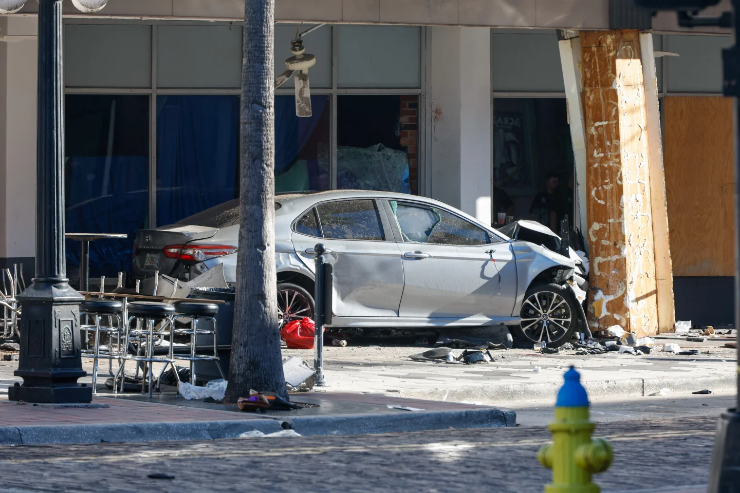 Tragic Collision in Tampa: Four Dead After Police Chase Ends at Bar