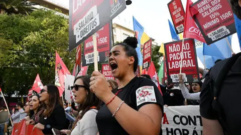 Massive Protests Erupt in Lisbon Against Controversial Labour Laws