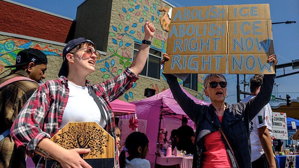 Fear Lingers in Minnesota as ICE raids End