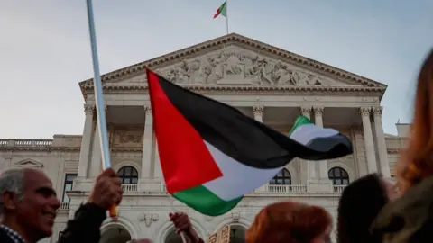 Portugal Joins Global Effort to Recognize Palestinian State amidst Ongoing Conflict