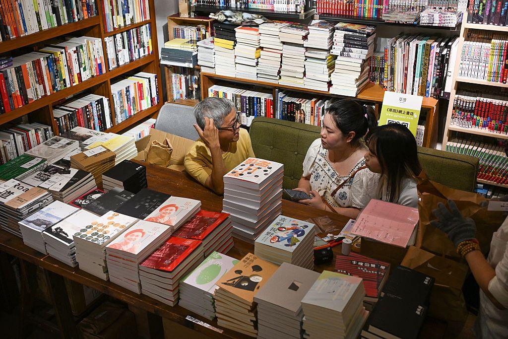Hong Kong’s Bookstores Under Siege: The Closing of Hunter Bookstore