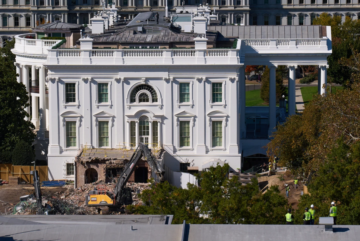 White House's East Wing Demolition Sparks Division Among Lawmakers