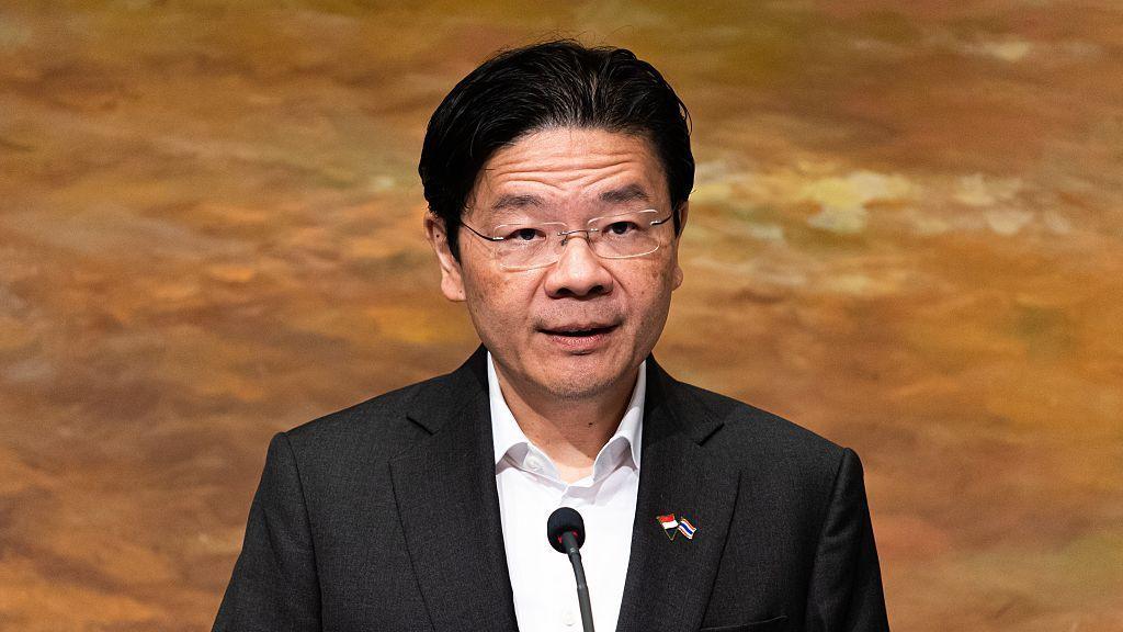 Singapore’s Highest Paid Leader to Get $1m Salary Hike, Plans Charity Donations