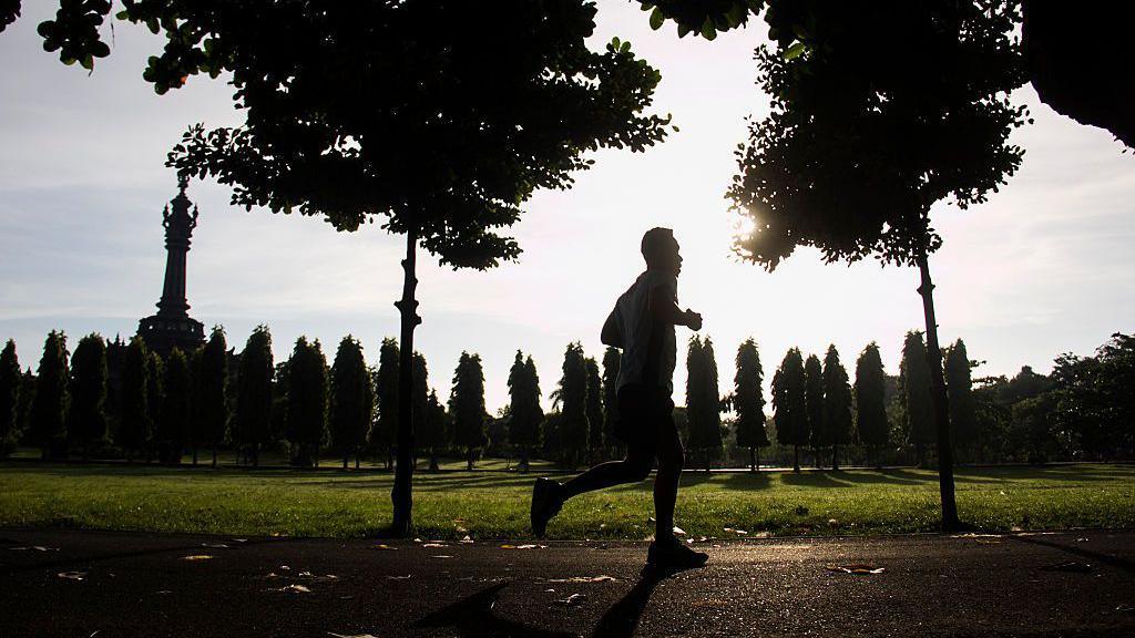 Bali Expels Dutch Expats Over Alleged Run‑Club Discrimination