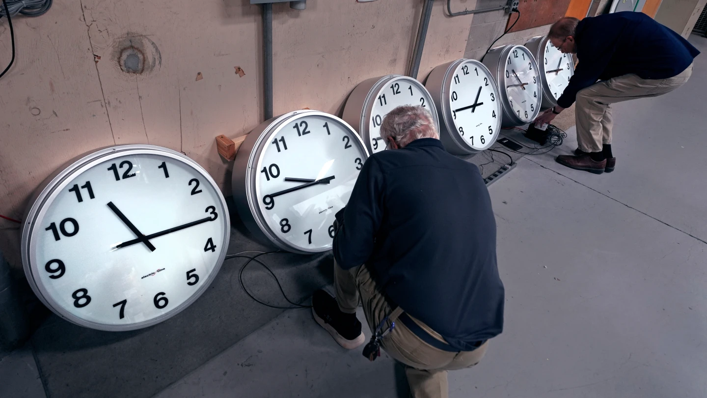 As Daylight Saving Time Ends, Experts Advocate for Permanent Standard Time