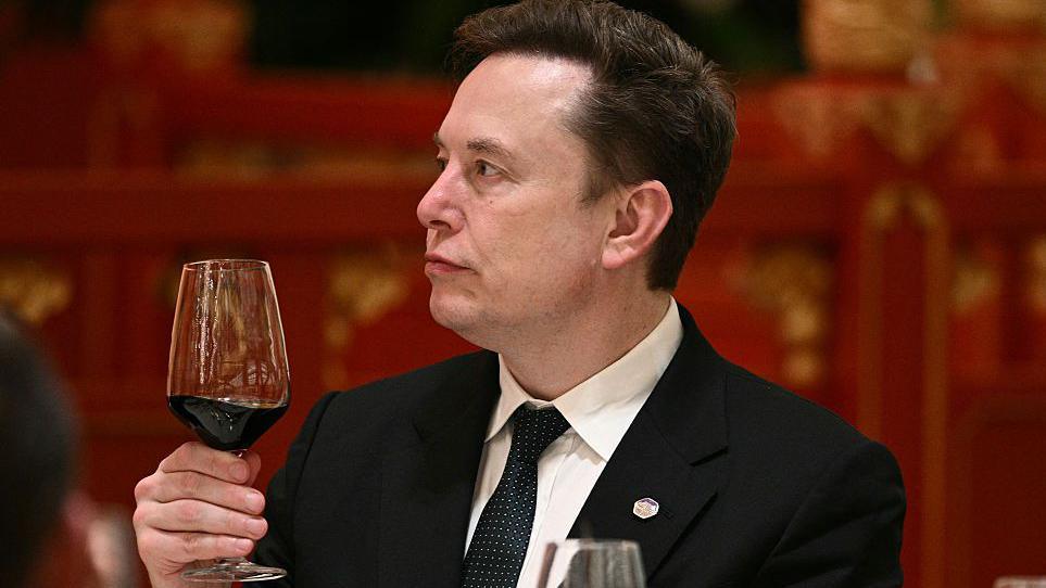 Elon Musk Embraces the ‘Ride’ as AI Storm Intensifies
