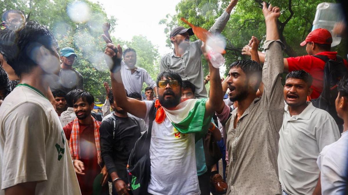 India’s ‘Cockroach’ Protests Push Modi Government to Choose