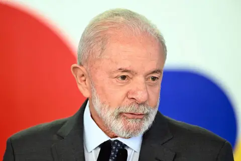 Trump and Lula Engage in Positive Dialogue to Improve US-Brazil Trade Relations