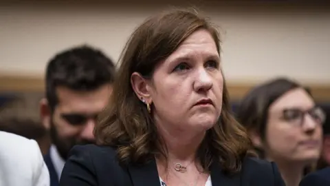 Supreme Court Hears Case on Trump's Power to Dismiss FTC Official